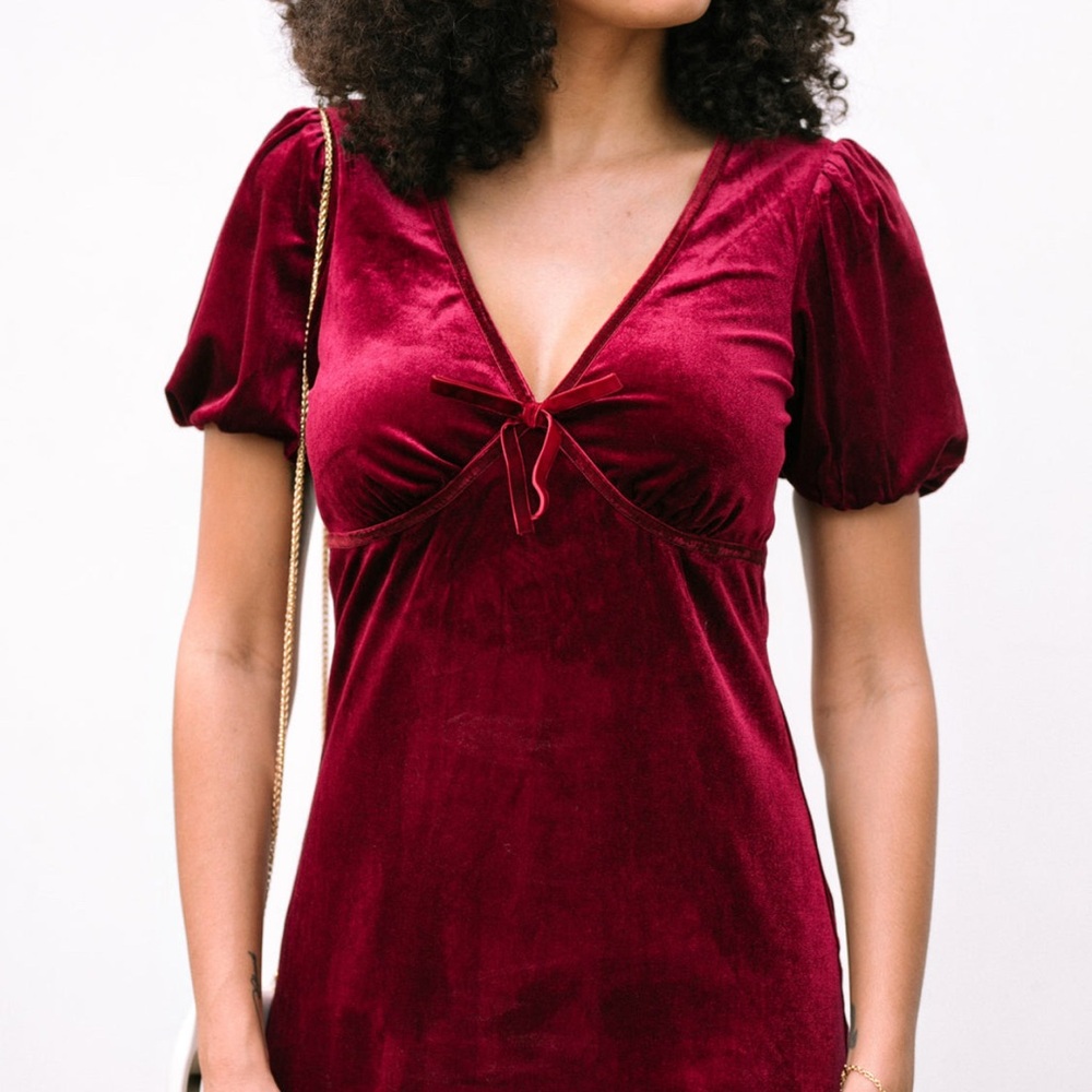 SCARLETT VELVET MINI DRESS